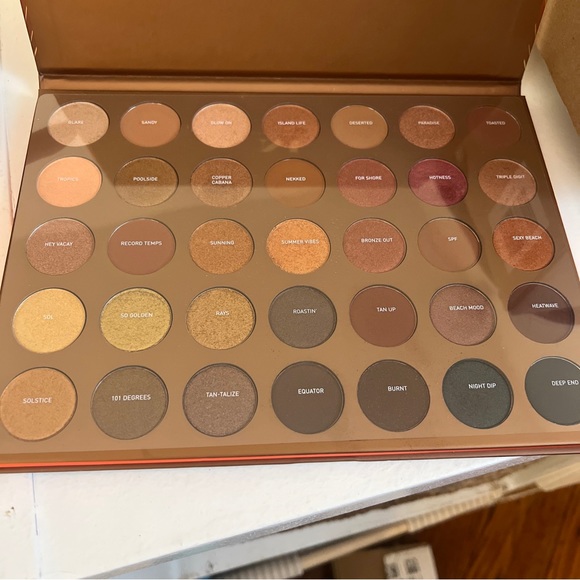 Morphe– 35G Bronze Goals Artistry Palette - Picture 4 of 7